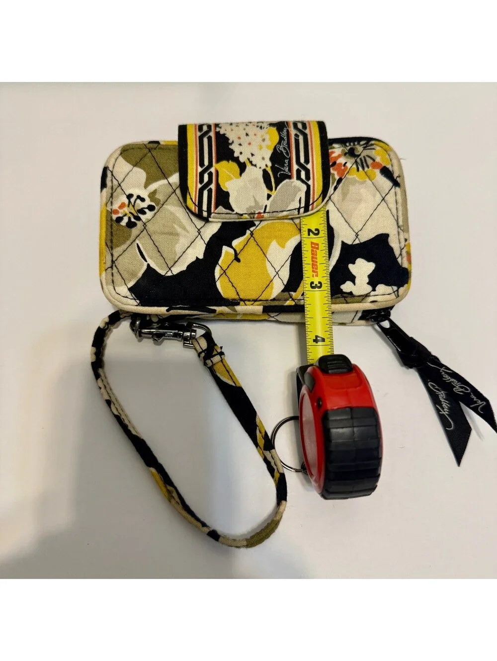 Vera Bradley Quilted Wristlet Wallet ID Holder Floral Zip Around